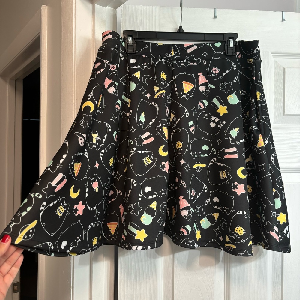 PUSHEEN Black & White Snacks Skater Skirt - Plus Size 0 from Hot Topic